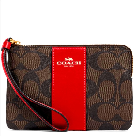 Coach corner zip wristlet! Shipping Free! 💯